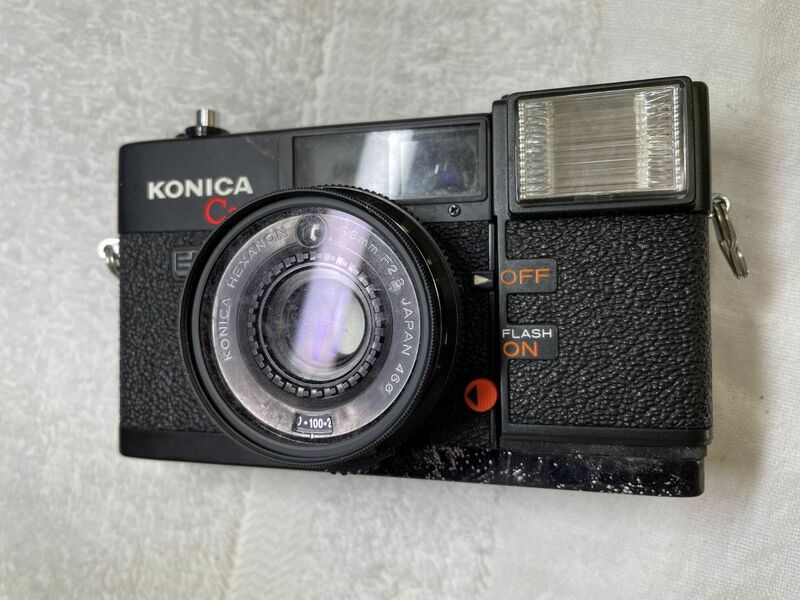 KONICA C35 EF