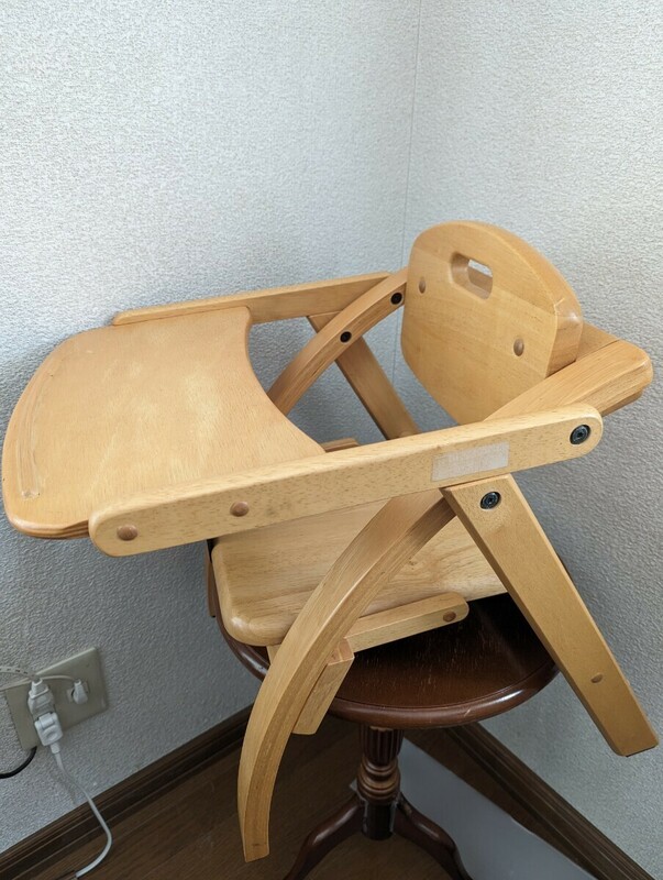 札幌☆大和屋　Arch Low Chair　ナチュラル　ローチェア　ベビーチェア　木製　子供椅子