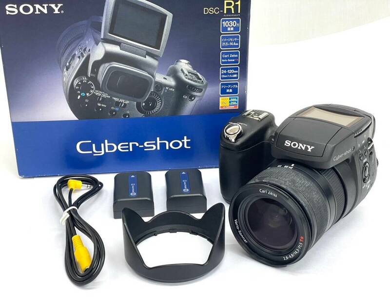 4T3★SONY/ソニー★ Cyber-Shot（DSC-R1）コンパクトデジタルカメラ Carl Zeiss Vario-Sonnar 2.8-4.8/14.3-71.5 T* 