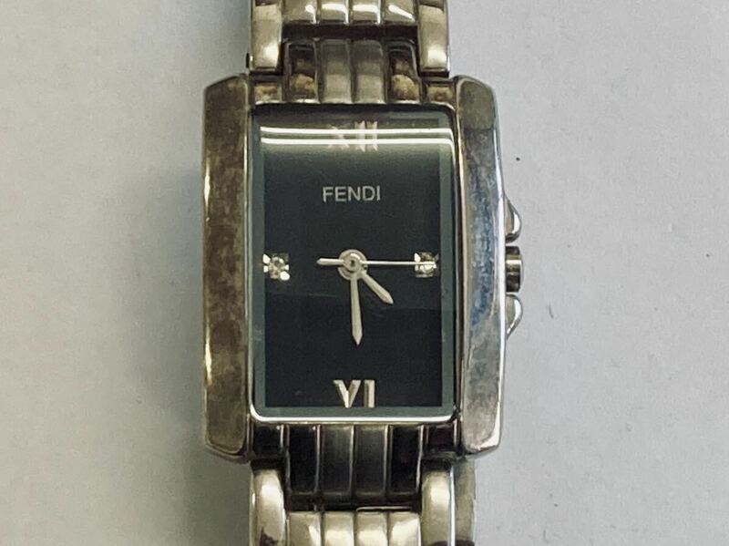 H フェンディ FENDI レディース腕時計 3針 黒文字盤 アンティーク 動作未確認 ジャンク