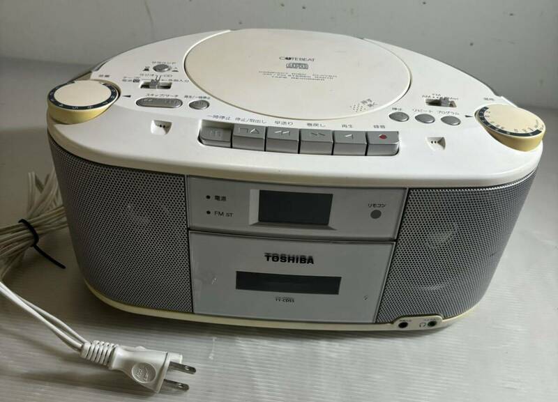 ★ 格安スタート！送料込み！TOSHIBA CDラジオカセットレコーダー TY-CDS5 東芝 CUTE BEATラジオ カセット ☆