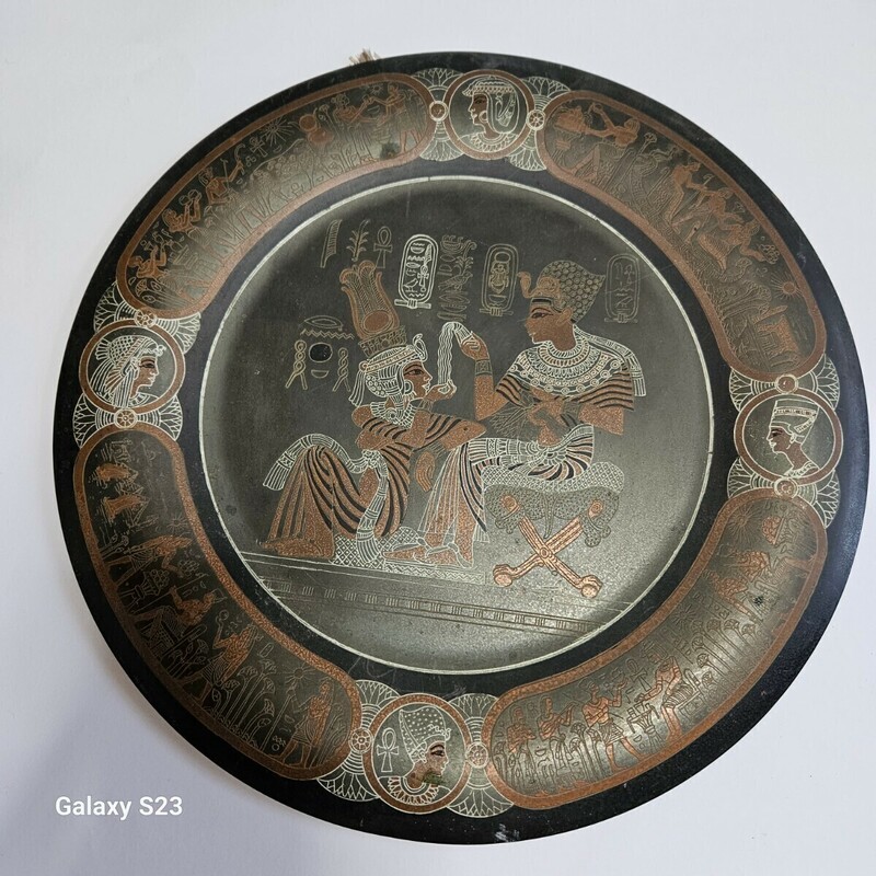 ★壁掛け　飾り皿 インテリア　銅製　エジプト 直径約30cm 厚み約7mm