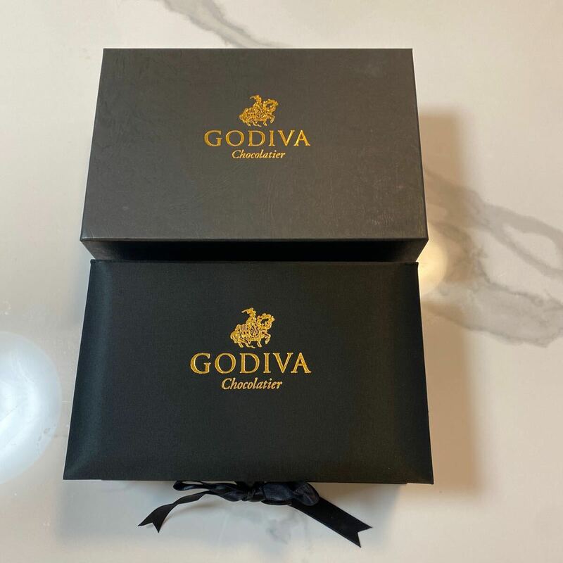 GODIVA ゴディバ 空き箱引き出し付き　メイクボックス　アクセサリー入れ等　サテン黒高級感　インテリア