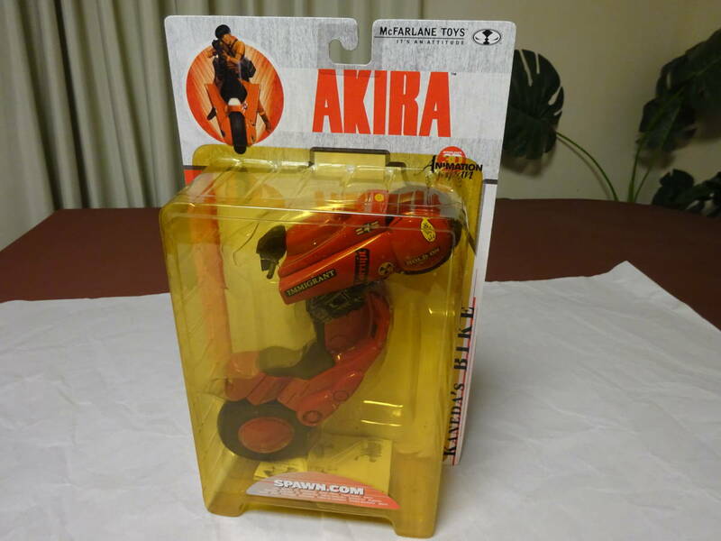 「アキラ」AKIRA 金田のバイク KANEDA'S BIKE モーターサイクル 新品 マクファーレントイズ社製 日本国内代理店：株式会社エポック