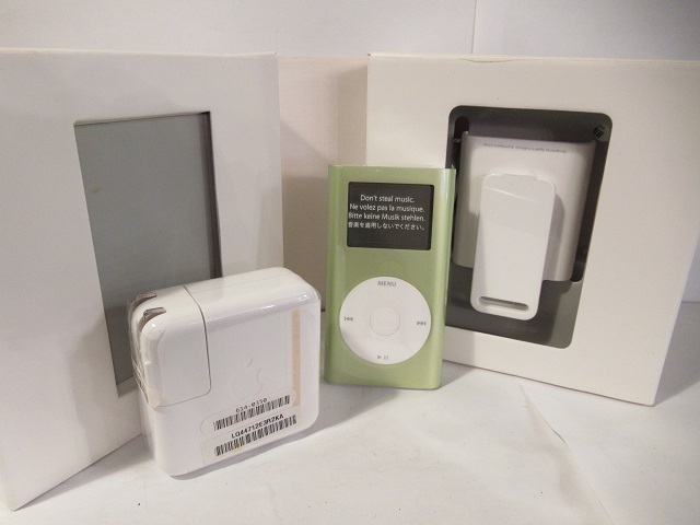 〓Apple iPod mini 4GB (グリーン) M9434J/A 箱付き 未使用 ξ
