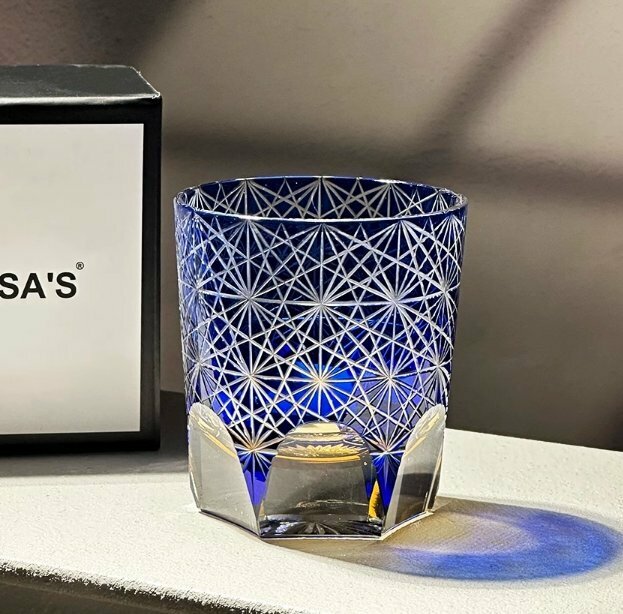 絶賛美品　ロックグラス　ウィスキー　極美品　ガラス グラス　クリスタルガラス　箱付き　ギフト　zh255