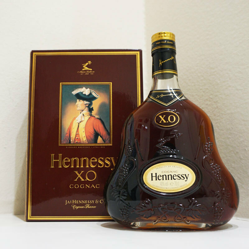 【未開栓】Hennessy ヘネシー XO クリアボトル ゴールドキャップ 金キャップ ブランデー 700ml 40% COGNAC 送料無料！！
