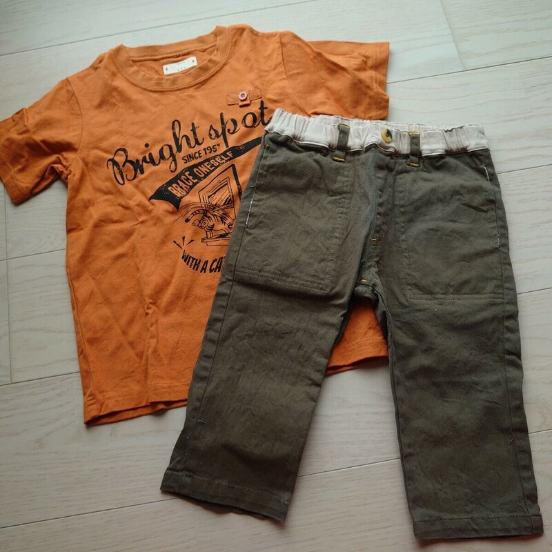 子供 衣類 ハーフパンツ １３０ Ｔシャツ 半袖 130 オレンジ 緑 綿 セット 美品 半端丈 モスグリーン カーキ 名札