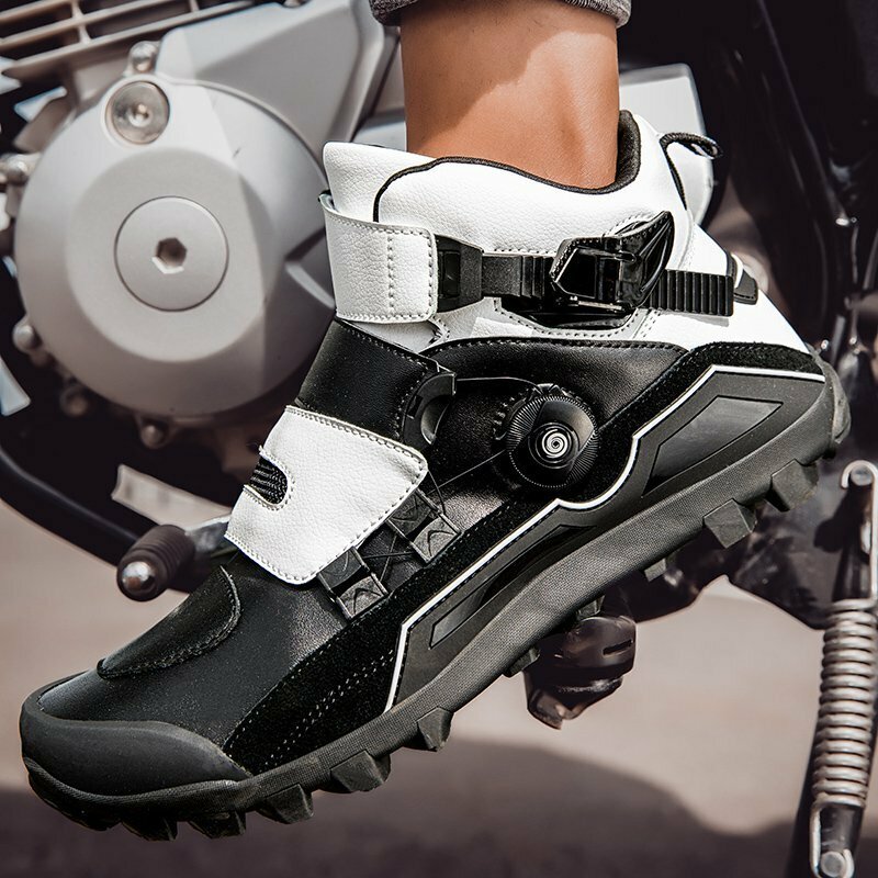 新品 オートバイ用 ライディングシューズ メンズ バイクシューズ バイク用 スニーカー 靴 耐衝撃 通気性 耐磨耗性 滑り止め 黒×白 25.5cm