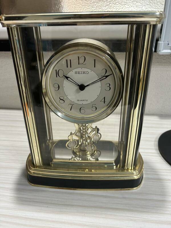 SEIKO　クォーツ　置時計　回転飾り付き