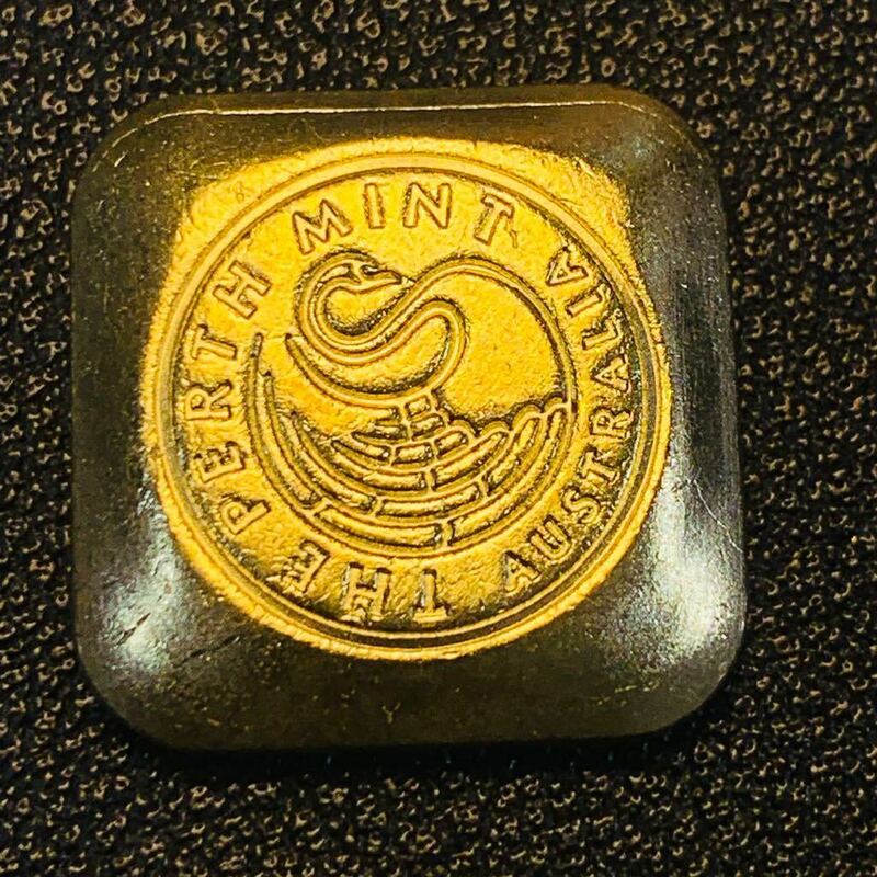 金貨　古銭　オーストラリア　パース造幣局　1オンス　四角　硬貨