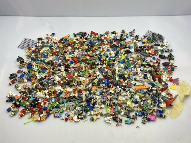 LEGO ミニフィグ 約1.65kg ※まとめて取引・同梱不可 [38-2189]
