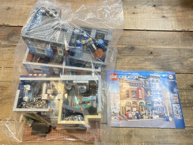 LEGO 10246 探偵事務所 完成品/ジャンク ※まとめて取引・同梱不可 [23-2246]