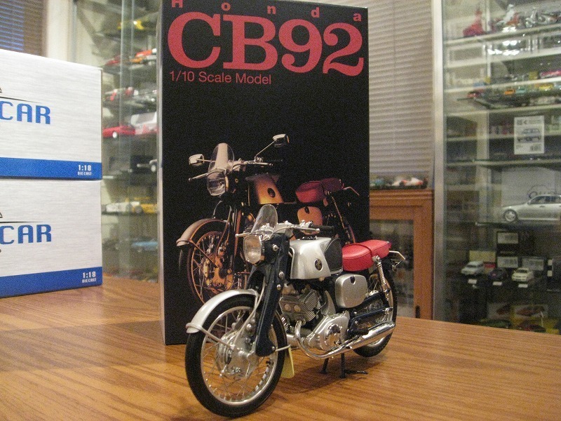 ok蔵出し★エブロ1/10 ホンダ CB92 1959 Blue/Red 10022☆