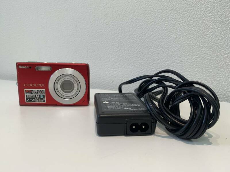 【動作確認OK】 NIKON COOLPIX S200　デジタルカメラ　充電器付き 初期化済み 赤 レッド