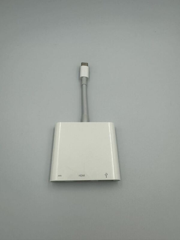 L325)★動作確認済　Apple USB-C Digital アダプタ A2119 ホワイト