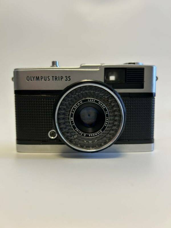 OLYMPUS TRIP 35 オリンパス D.Zuiko 1:28 f=40mm フィルムカメラ コンパクト カメラ 昭和 レトロ　現状品