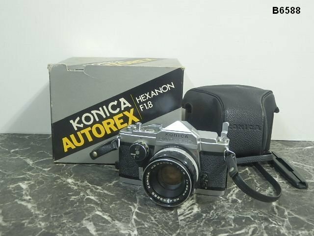 B6588S Konica AUTOREX レンズ(KONICA HEXANON1:1.8 f=52mm) ケース、元箱あり