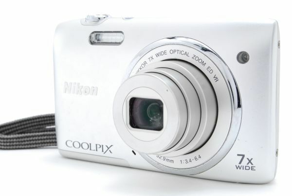 ニコン Nikon COOLPIX S3500 クリスタルシルバー 《 新品SDカード＆スマホ転送ケーブル付 》　D0511114-240546