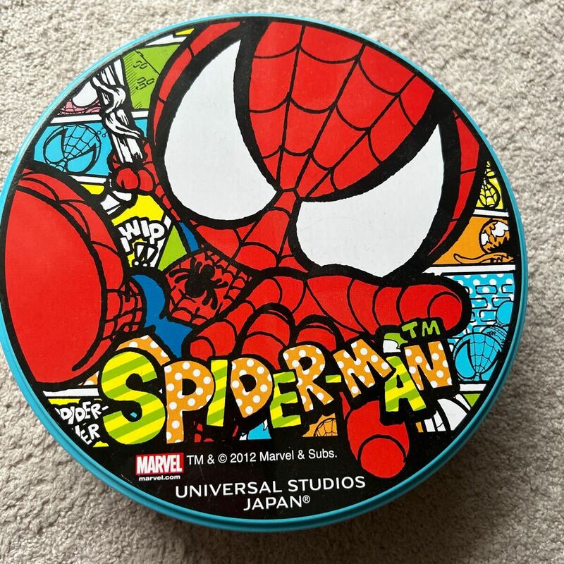 美品　スパイダーマン　spider man お菓子缶　空き缶　スチール　収納　小物入れ　USJ ユニバーサルスタジオジャパン　マーベル　marvel