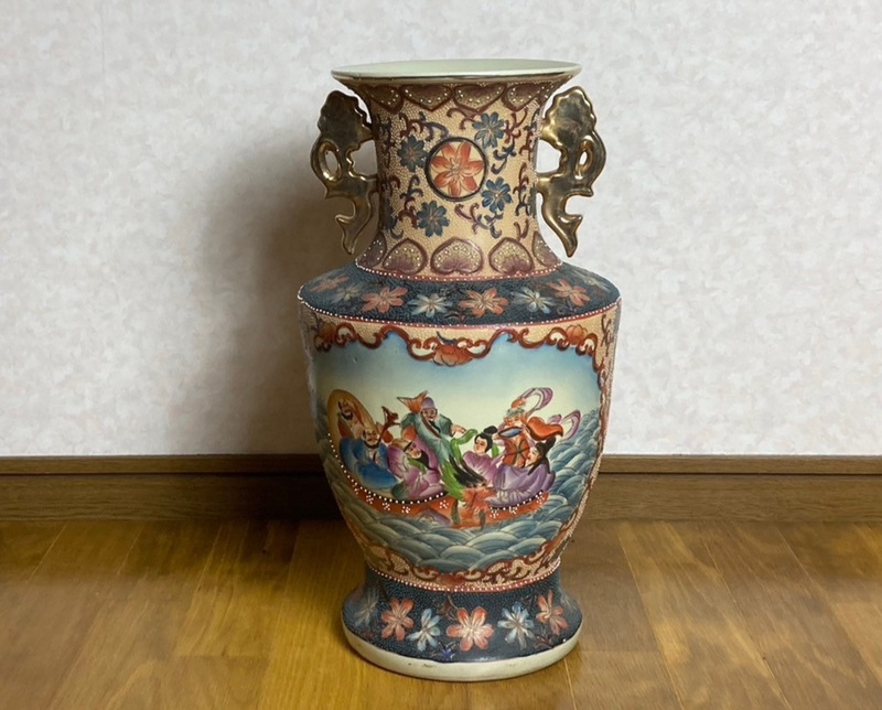 処分価格【S1-1】薩摩焼 金彩色絵 七福神図花瓶 置物 飾壷細密細工 古美術品 和柄 骨董品 