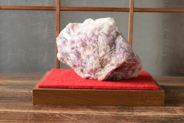 ☆アメジスト 原石 飾り石 約3.56kg 飾台 天然石 鑑賞石 置物 オブジェ パワーストーン 紫 パープル Ap1804