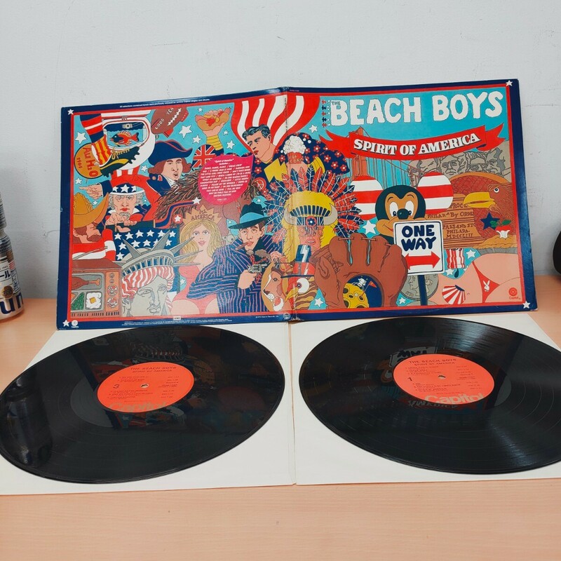 I○ 米 BEACH BOYS/SPIRIT OF AMERICA/CAPITOL SVBB11384 LP