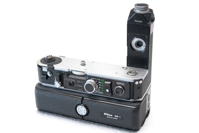 Nikon ニコン 昔の高級一眼レフカメラ F2専用 モータードライブ（MD-2 + MB-1）2台 希少品