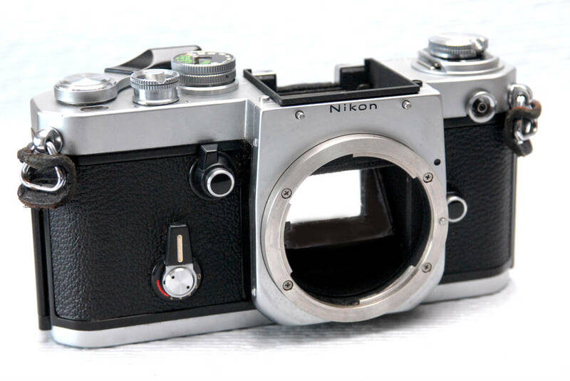 （綺麗）Nikon ニコン昔の高級一眼レフカメラ F2（銀）ボディ 希少品 