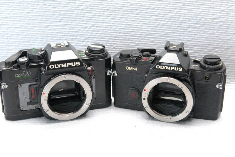 OLYMPUS オリンパス製 昔の高級一眼レフカメラ（OM-4ボディ+ OM-40PROGRAMボディ）希少品