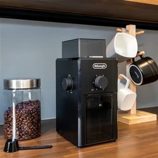 デロンギ DeLonghi スタイリッシュ 簡単操作 コーヒーミル うす式 高いデザイン性 機能美 クール 普段使い 贅沢 ギフト 普段使い 来客用