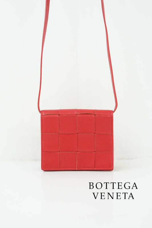 BOTTEGA VENETA ボッテガヴェネタ カセット マキシ イントレチャート レザー レッド ショルダー バッグ 0504429