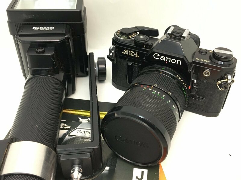 Canon AE-1 / ZOOM LENS FD 35-70mm 1:4 一眼レフカメラ 付属品付き ジャンク 中古【UW050407】