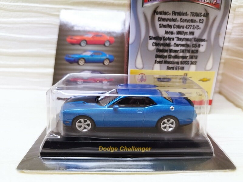 京商 1/64 USA スポーツカー 2 DODGE CHALLENGER SRT8 ブルー ダッジ　チャレンジャー　ミニカー　モデルカー