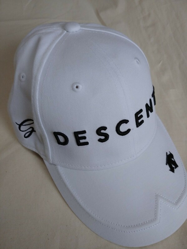 ホワイト DESCENTEGOLF デサントゴルフ キャップ 帽子 ゴルフウェア