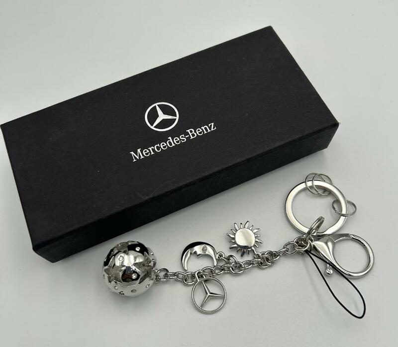 【Mercedes Benz】メルセデスベンツ　キーホルダー キーリング シルバー色
