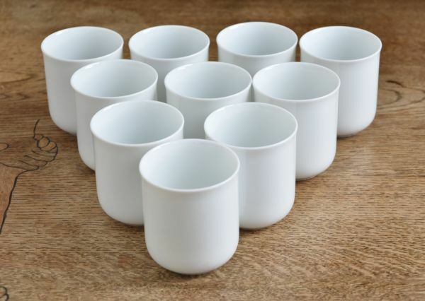 10個セット【高級白磁】薄手で上品　切立　まっしろ　湯飲み　湯のみ　フリーカップ　しろい 白い ホワイト 白い器　白い食器 白い陶器