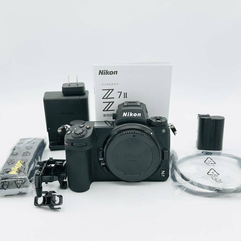 【ほぼ新　7218ショット】Nikon ミラーレスカメラ 一眼 Z7II ボディ black ニコン