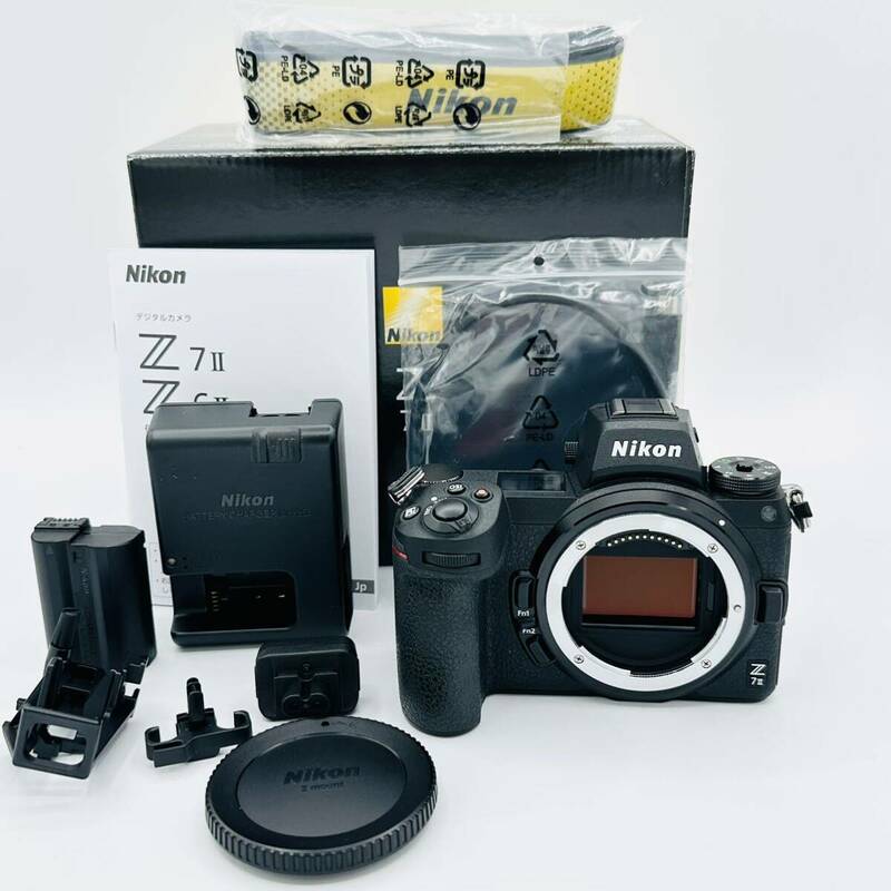 【ほぼ新　11140ショット】Nikon ミラーレスカメラ 一眼 Z7II ボディ black ニコン
