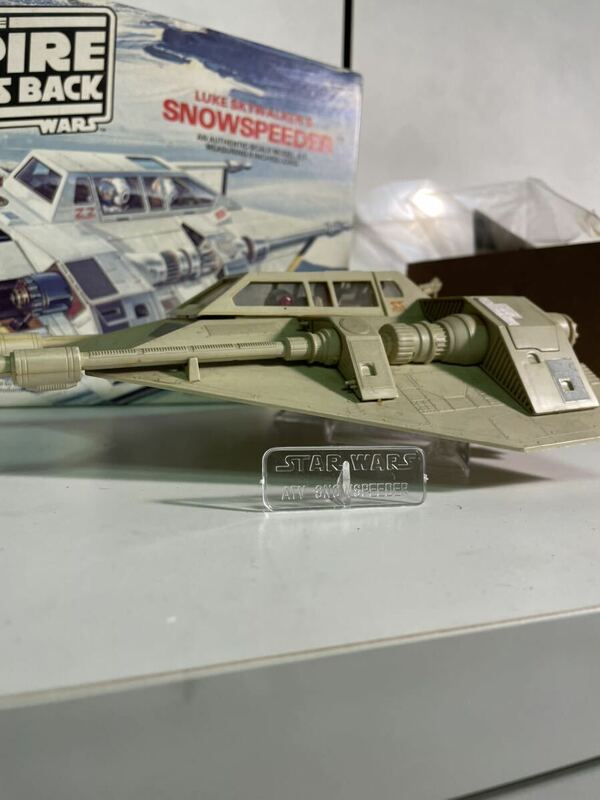 MPC スターウォーズ SNOWSPEEDER スノースピーダー　「帝国の逆襲」EP5, Luke Skywalker’s SnowSpeeder プラモデル　組立済　当時物