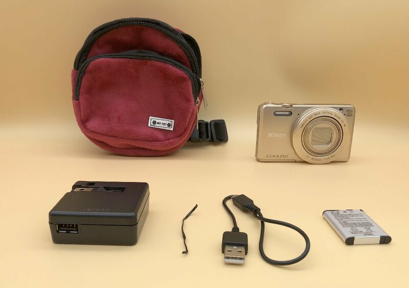 ◆ジャンク品◆　Nikon　コンパクトデジタルカメラ　COOLPIX S7000（30123121020003AK）