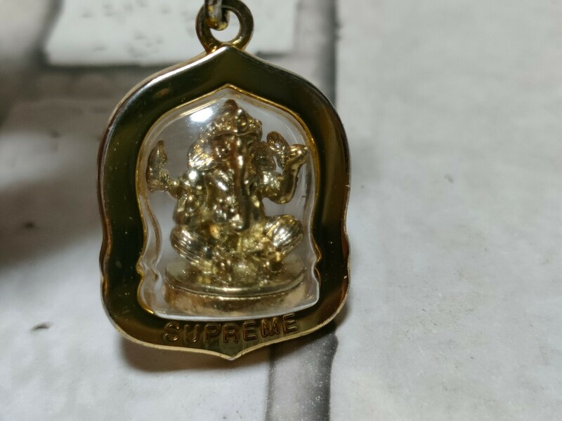 希少。Supreme 18ss Ganesh Keychain ガネーシャ　キーホルダー