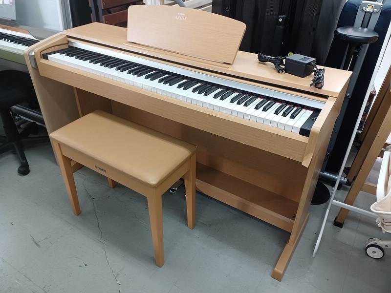 YAMAHA ヤマハ 電子ピアノ ARIUS アリウス YDP-140 ライトチェリー調 88鍵【中古品】 ○YR-51449○