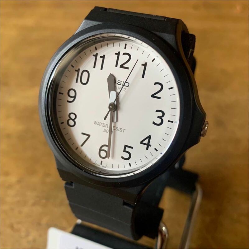 【新品・箱なし】カシオ CASIO クオーツ ユニセックス 腕時計 MW-240-7BV ホワイト/ブラック ホワイト