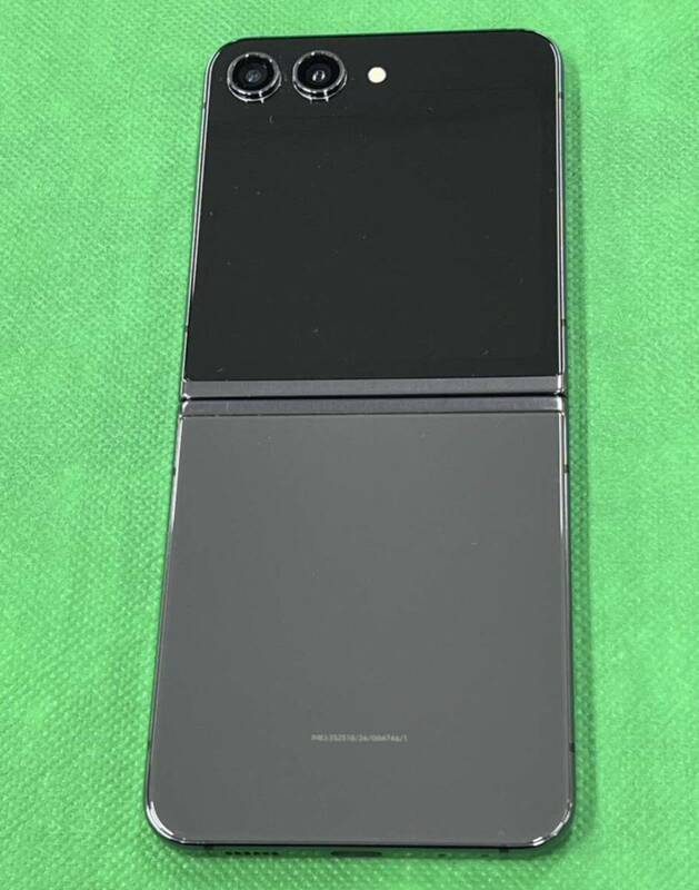 美品　Samsung Galaxy Z Flip5｜256gb｜海外版SIMフリー　バッテリー100%