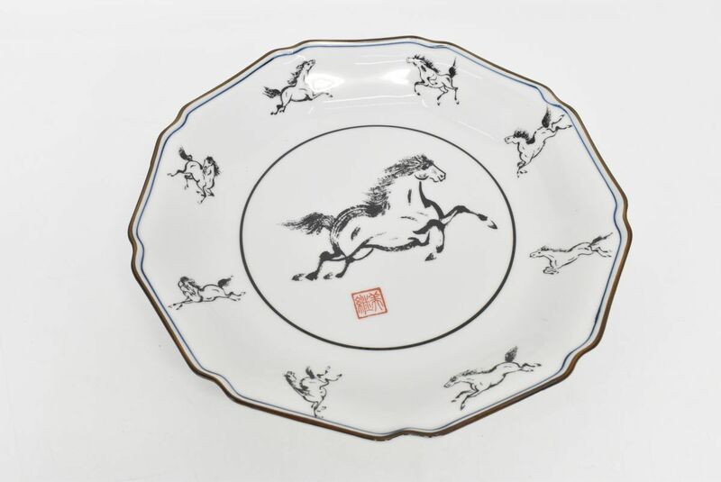 (795L 0513M19) 1円～ 大皿 馬絵 在銘 飾皿 丸皿 陶器 和食器 当時物 骨董