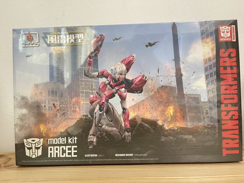 新品未開封 Flame Toys 風雷模型 トランスフォーマー アーシー Arcee アクションフィギュア 千値 プラモデル 未組立 