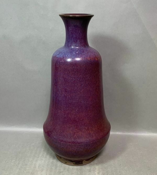 【伊】紫釉下膨形瓶　(亮230308)
