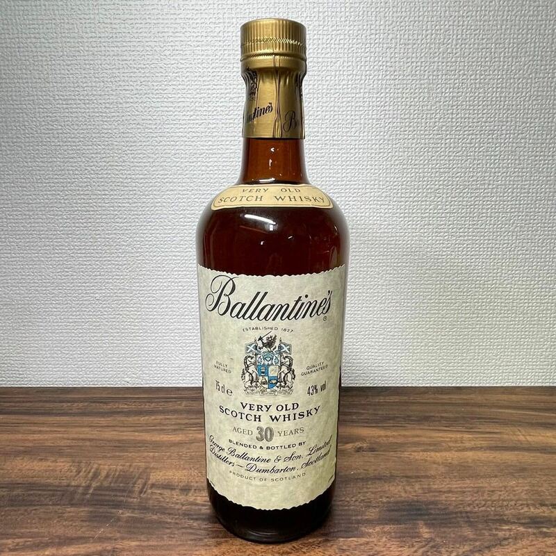 【未開栓】Ballantines バランタイン　very old Scotch whisky ウイスキー　30年　750ml　43％　古酒