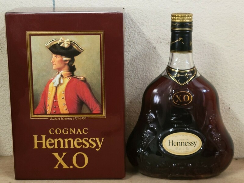 未開栓 ヘネシー XO 金キャップ 箱入 700ml コニャック Hennessy ブランデー 